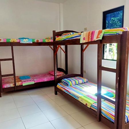 James Homestay Siquijor Bagian luar foto