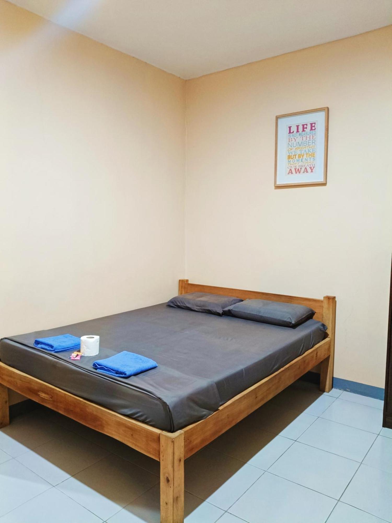 James Homestay Siquijor Ruang foto