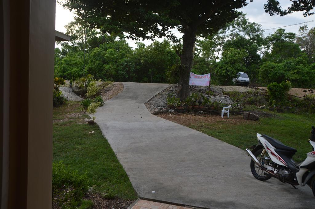 James Homestay Siquijor Bagian luar foto